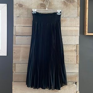 Wilfred Black high waisted midi skirt